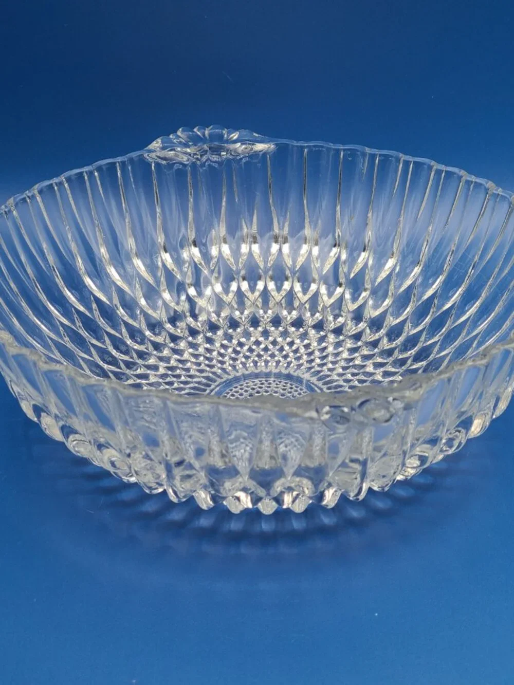 Anchor Hocking Vintage Teardrop Hobnail Handled Serving Bowl 8